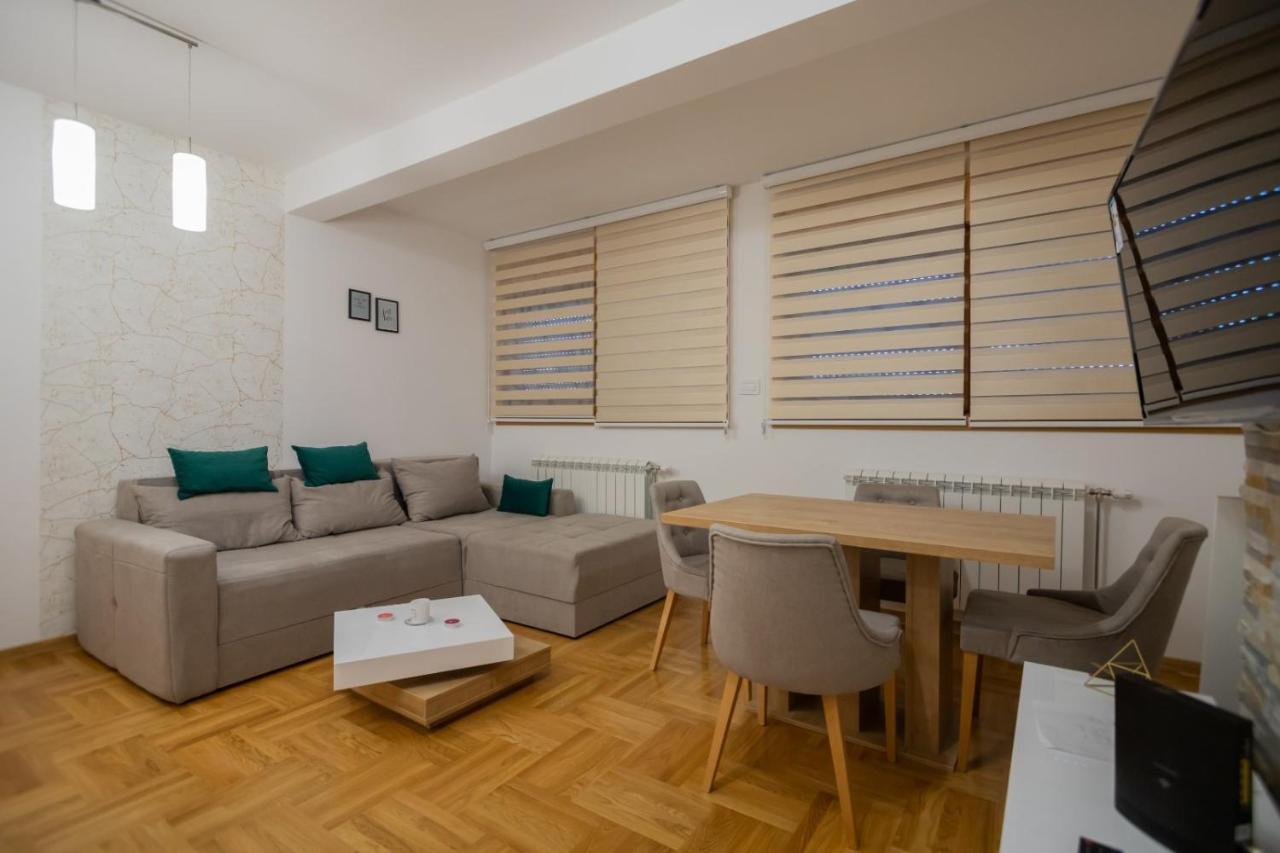 Vienna 1 Apartment *